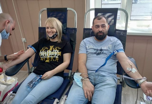 Rekordna akcija davanja krvi: 60 davalaca, polovina iz „Ognjišta“ - fotografija 1