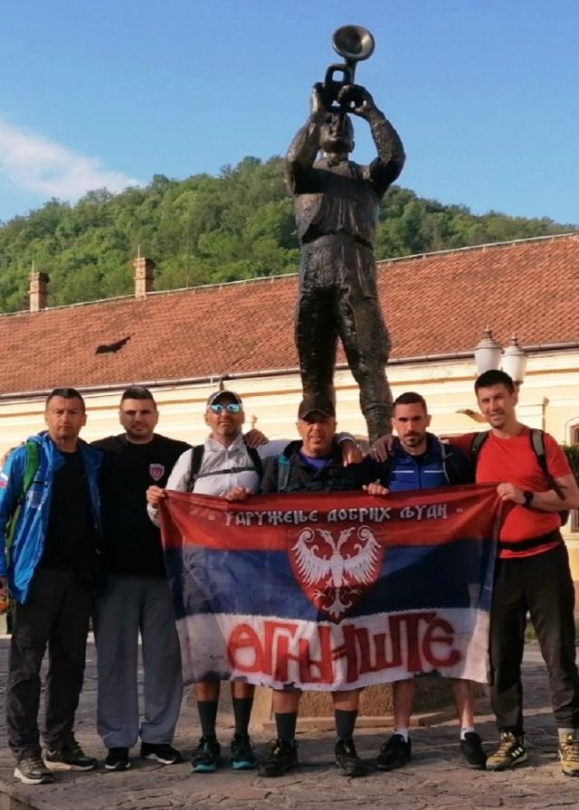 Peške 450 kilometara do Ostroga za decu obolelu od raka - fotografija 6