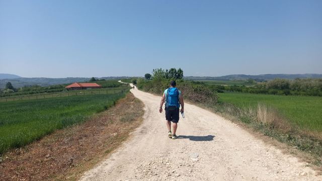 Peške 450 kilometara do Ostroga za decu obolelu od raka - fotografija 7
