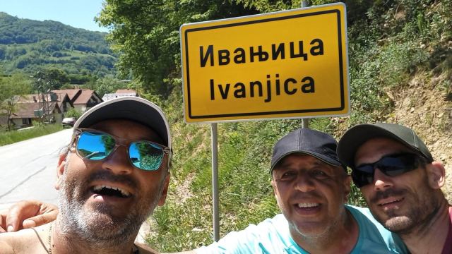Peške 450 kilometara do Ostroga za decu obolelu od raka - fotografija 9