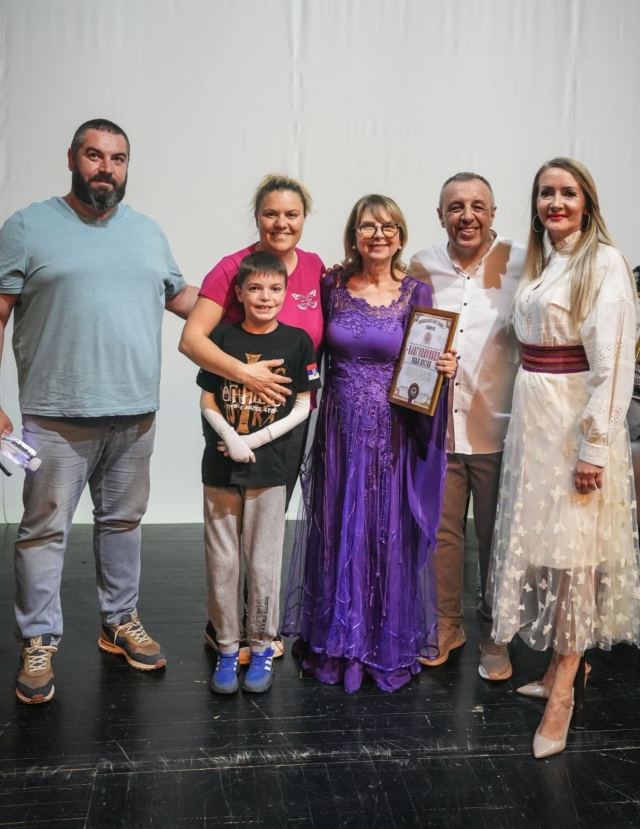 Prijatelji i gosti Udruženja „Ognjište“ - fotografija 14